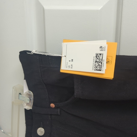 NWT H&M Loose Fit Barrel High Waist - Picture 3 of 7